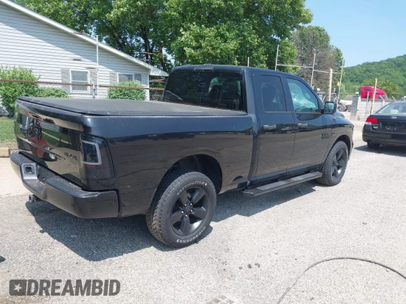 2018 Ram 1500 Express z VIN 1C6RR7FT9JS290131, wystawiony jako IAAI lot #42377820 z przebiegiem 56 442 mil mil oraz . Historia ofert i sprzedaży dostępna na DreamBid. Obrazek 4.