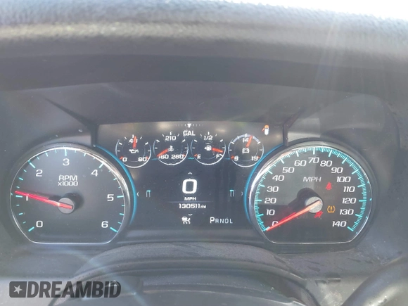 2018 Chevrolet Suburban Premier z VIN 1GNSCJKC5JR386545, wystawiony jako IAAI lot #41684349 z przebiegiem 130 511 mil mil oraz . Historia ofert i sprzedaży dostępna na DreamBid. Obrazek 7.