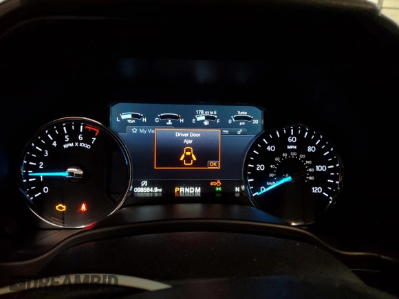2019 Ford Expedition Limited with VIN 1FMJU2AT4KEA51368, listed as a Copart auction lot 47499295 with 98,584 mi miles and Salvage title. Bid and sale history available at DreamBid. Image 9.