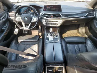 2017 BMW 7 Series with VIN WBA7F2C39HG423187, listed as a Copart auction lot 71163584 with 148,229 mi miles and Non Repairable. Bid and sale history available at DreamBid. Image 8.