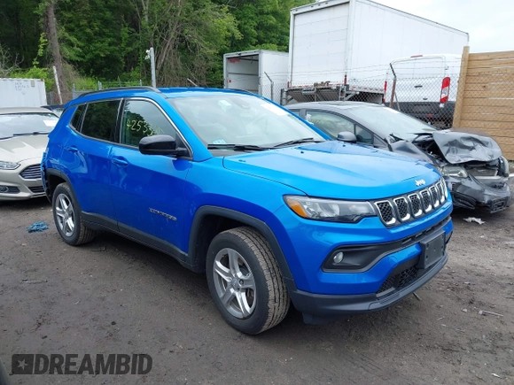 2024 Jeep Compass Latitude with VIN 3C4NJDBN9RT606397, listed as a IAAI auction lot 42533102 with 30,835 mi miles and . Bid and sale history available at DreamBid. Image 13.