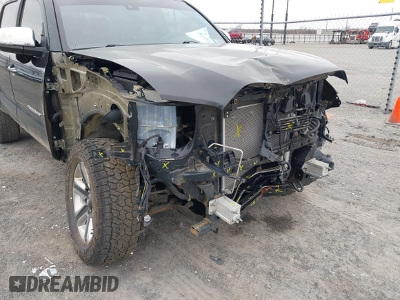 2018 Toyota Tacoma SR with VIN 3TMGZ5AN5JM159932, listed as a IAAI auction lot 41731655 with 138,780 mi miles. Bid and sale history available at carsss.com. Image 6.