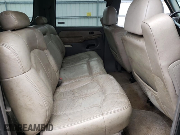 2000 Chevrolet Suburban LT with VIN 3GNFK16T2YG186019, listed as a Copart auction lot 80008534 with 260,589 mi miles and Clean Title. Bid and sale history available at carsss.com. Image 11.