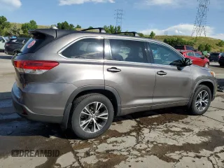 2018 Toyota Highlander LE with VIN 5TDBZRFH5JS807483, listed as a Copart auction lot 62724915 with 144,404 mi miles and Clean title. Bid and sale history available at DreamBid. Image 3.