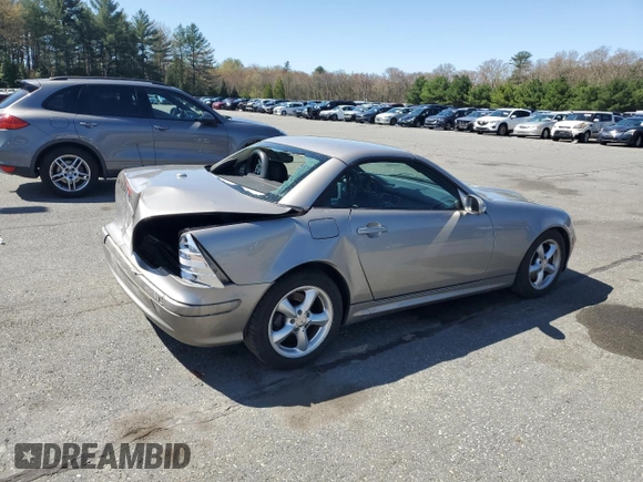 2003 Mercedes-Benz SLK 320 with VIN WDBKK65F33F286090, listed as a Copart auction lot 54711385 with 82,300 mi miles and Salvage title. Bid and sale history available at DreamBid. Image 3.