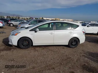 2014 Toyota Prius Two с VIN JTDZN3EU5E3302430, выставлен на аукционе IAAI как лот 41598749 с пробегом 165 886 миль миль и . История ставок и продаж доступна на DreamBid. Изображение 14.
