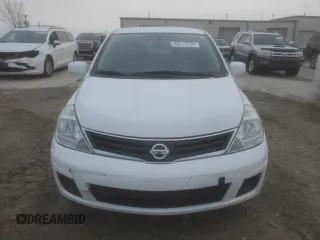 2012 Nissan Versa S z VIN 3N1BC1CPXCK226903, wystawiony jako Copart lot #86313724 z przebiegiem 186 893 mil mil oraz Szkody całkowita. Historia ofert i sprzedaży dostępna na DreamBid. Obrazek 5.