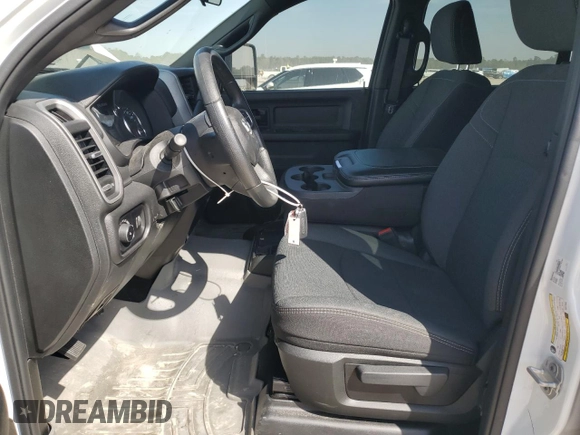 2024 Ram 2500 Tradesman with VIN 3C6UR5CL0RG317948, listed as a Copart auction lot 49106985 with 7,860 mi miles and Salvage Title. Bid and sale history available at carsss.com. Image 7.