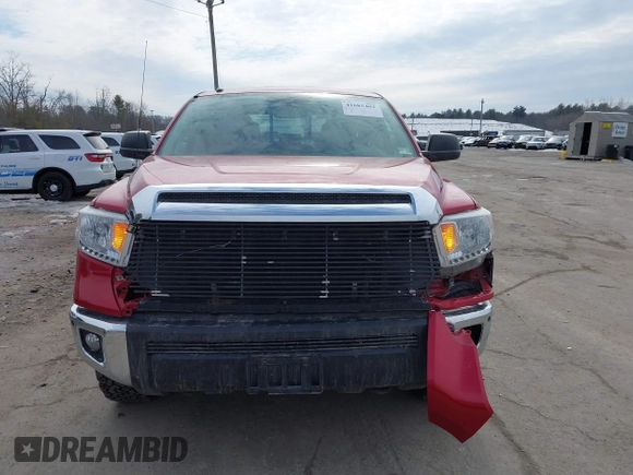 2017 Toyota Tundra SR z VIN 5TFUY5F14HX666949, wystawiony jako IAAI lot #41685402 z przebiegiem 108 628 mil mil oraz . Historia ofert i sprzedaży dostępna na DreamBid. Obrazek 12.