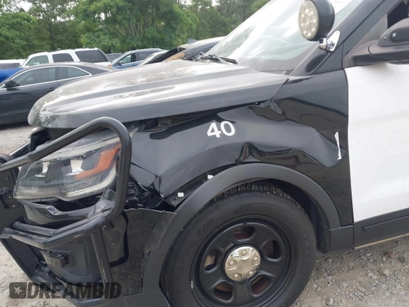 2017 Ford Police Interceptor Utility with VIN 1FM5K8AR9HGE01119, listed as a IAAI auction lot 42266621 with Not provided miles and . Bid and sale history available at DreamBid. Image 18.