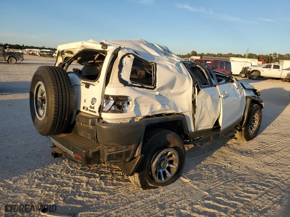 2013 Toyota FJ Cruiser with VIN JTEBU4BF4DK158210, listed as a Copart auction lot 76558404 with 0 mi miles and Non Repairable. Bid and sale history available at carsss.com. Image 3.