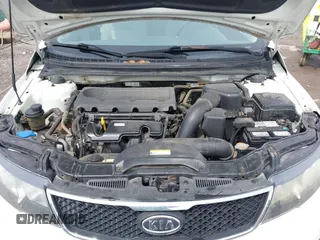 2010 Kia Forte EX z VIN KNAFU4A22A5292290, wystawiony jako IAAI lot #42195990 z przebiegiem 81 220 mil mil oraz . Historia ofert i sprzedaży dostępna na DreamBid. Obrazek 10.