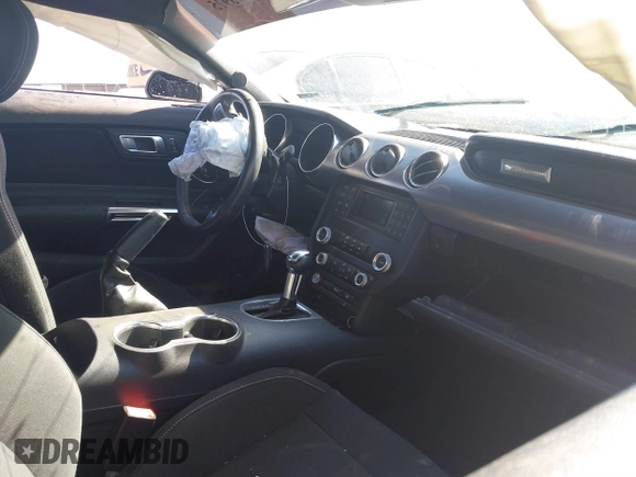 2021 Ford Mustang GT z VIN 1FA6P8CF5M5155372, wystawiony jako IAAI lot #41593975 z przebiegiem 52 168 mil mil oraz . Historia ofert i sprzedaży dostępna na DreamBid. Obrazek 5.