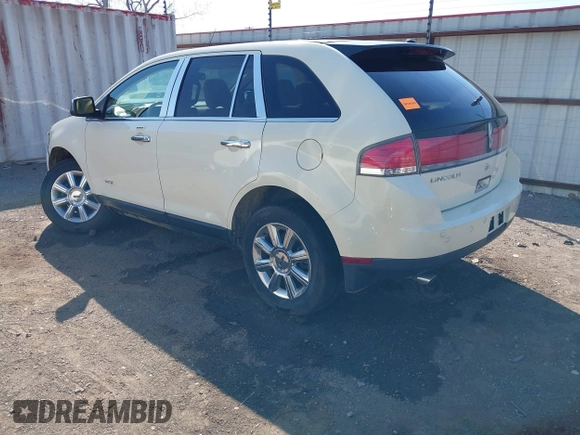 2007 Lincoln MKX with VIN 2LMDU68C77BJ11662, listed as a IAAI auction lot 41878466 with 142,723 mi miles. Bid and sale history available at carsss.com. Image 3.