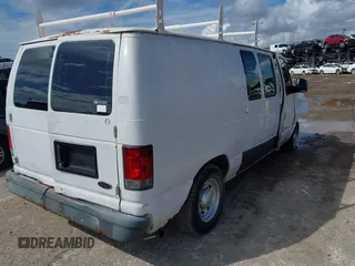 2006 Ford Econoline Cargo z VIN 1FTRE14W66HA95946, wystawiony jako IAAI lot #42244992 z przebiegiem 230 184 mil mil oraz . Historia ofert i sprzedaży dostępna na DreamBid. Obrazek 4.