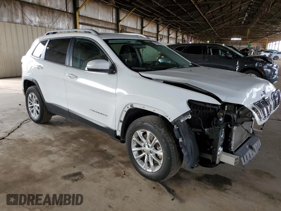 2019 Jeep Cherokee Latitude with VIN 1C4PJMCBXKD238157, listed as a Copart auction lot 50930335 with 89,006 mi miles and Salvage Title. Bid and sale history available at carsss.com. Image 4.