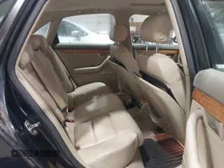 2007 Audi A4 3.2L с VIN WAUDH78E37A197864, выставлен на аукционе IAAI как лот 42278481 с пробегом 154 176 миль миль и . История ставок и продаж доступна на DreamBid. Изображение 8.