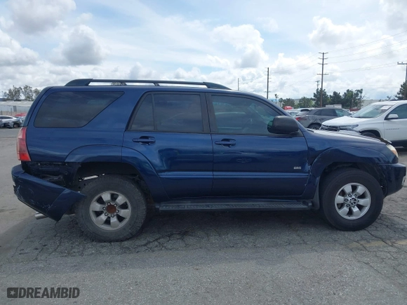 2005 Toyota 4Runner SR5 with VIN JTEZU14R658029145, listed as a IAAI auction lot 41899932 with 290,171 mi miles. Bid and sale history available at carsss.com. Image 17.