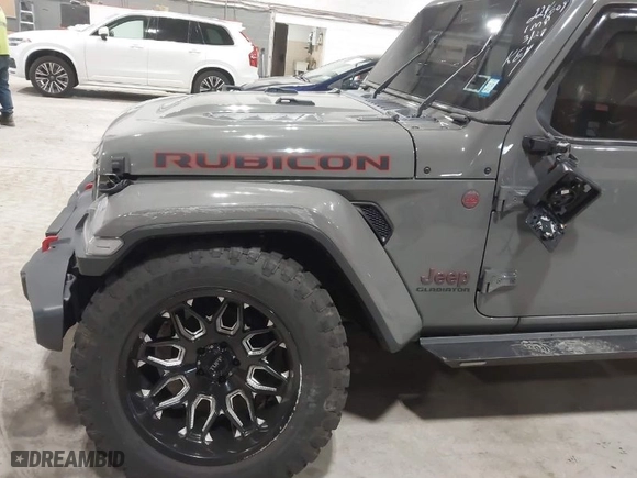 2020 Jeep Gladiator Rubicon with VIN 1C6JJTBG1LL214681, listed as a IAAI auction lot 41979666 with 23,811 mi miles. Bid and sale history available at carsss.com. Image 20.
