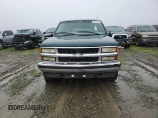 1997 Chevrolet Suburban with VIN 3GNFK16R6VG126891, listed as a Copart auction lot 87124124 with 279,836 mi miles and Salvage Title. Bid and sale history available at carsss.com. Image 5.