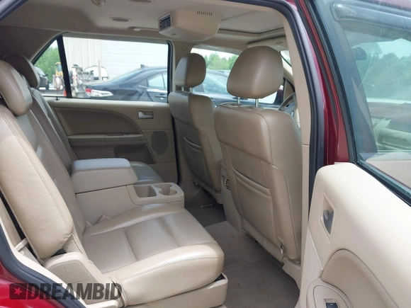 2005 Ford Freestyle Limited z VIN 1FMZK06105GA14864, wystawiony jako IAAI lot #42231384 z przebiegiem 122 621 mil mil oraz . Historia ofert i sprzedaży dostępna na DreamBid. Obrazek 8.