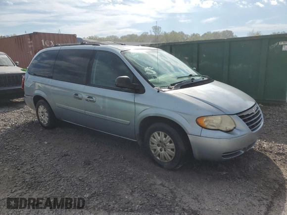 2006 Chrysler Town & Country LWB LX with VIN 2A4GP44R66R702682, listed as a Copart auction lot 74519534 with 225,346 mi miles and Salvage Title. Bid and sale history available at carsss.com. Image 4.