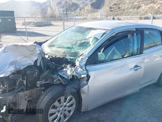 2017 Nissan Sentra SV z VIN 3N1AB7APXHL637742, wystawiony jako IAAI lot #42339155 z przebiegiem 125 933 mil mil oraz . Historia ofert i sprzedaży dostępna na DreamBid. Obrazek 6.