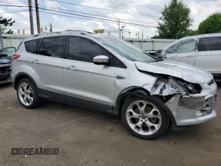 2013 Ford Escape Titanium с VIN 1FMCU9J92DUD31093, выставлен на аукционе Copart как лот 57121425 с пробегом 107 979 миль миль и Списание • Salvage title. История ставок и продаж доступна на DreamBid. Изображение 4.