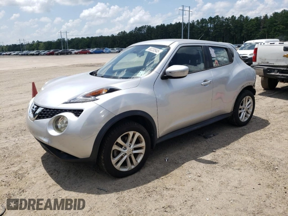 2015 Nissan Juke SL z VIN JN8AF5MV8FT561726, wystawiony jako Copart lot #58220545 z przebiegiem 106 706 mil mil oraz Szkody całkowita. Historia ofert i sprzedaży dostępna na DreamBid. Obrazek 1.