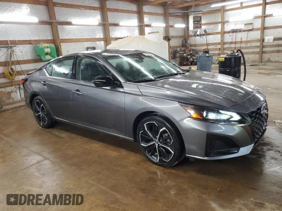 2024 Nissan Altima SR with VIN 1N4BL4CV6RN364153, listed as a Copart auction lot 62460595 with 34,367 mi miles and Clean title. Bid and sale history available at DreamBid. Image 4.