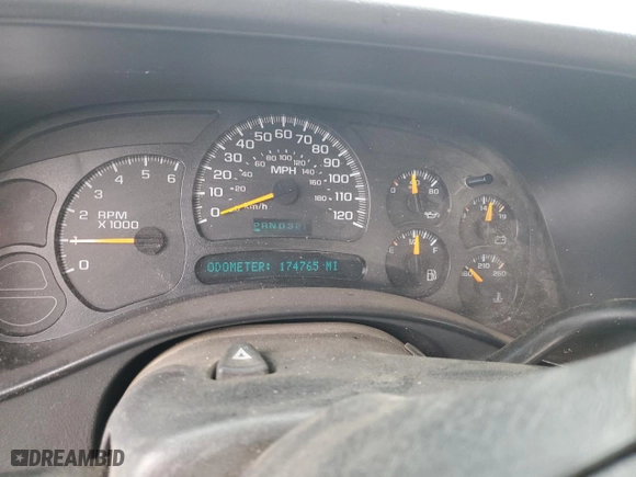 2005 GMC Sierra 1500 SLE with VIN 1GTEK19B95E134011, listed as a Copart auction lot 78739334 with 174,765 mi miles and Salvage Title. Bid and sale history available at carsss.com. Image 9.