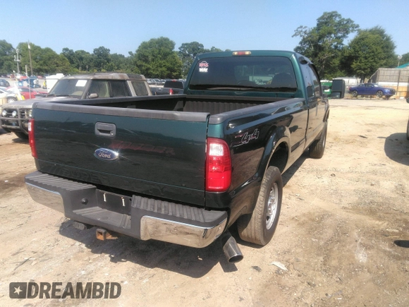 2010 Ford F-250 XL with VIN 1FTSX2BR2AEB33052, listed as a IAAI auction lot 42670640 with 197,585 mi miles and . Bid and sale history available at DreamBid. Image 4.