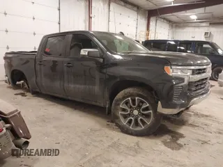 2024 Chevrolet Silverado 1500 LT with VIN 1GCPDKEK1RZ133304, listed as a IAAI auction lot 41375323 with 14,284 mi miles. Bid and sale history available at carsss.com. Image 1.