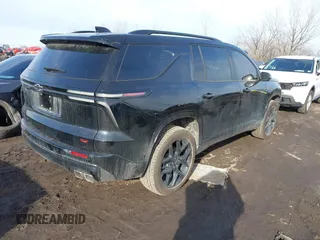 2024 Chevrolet Traverse AWD RS z VIN 1GNEVLKS1RJ208152, wystawiony jako IAAI lot #41586512 z przebiegiem 2 019 mil mil oraz . Historia ofert i sprzedaży dostępna na DreamBid. Obrazek 4.