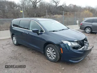 2017 Chrysler Pacifica Touring with VIN 2C4RC1DG3HR592796, listed as a IAAI auction lot 40941158 with 157,291 mi miles and . Bid and sale history available at DreamBid. Image 1.
