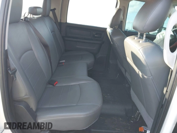 2018 Ram 2500 Tradesman with VIN 3C6UR4HL6JG125201, listed as a IAAI auction lot 41432329 with 181,247 mi miles. Bid and sale history available at carsss.com. Image 8.