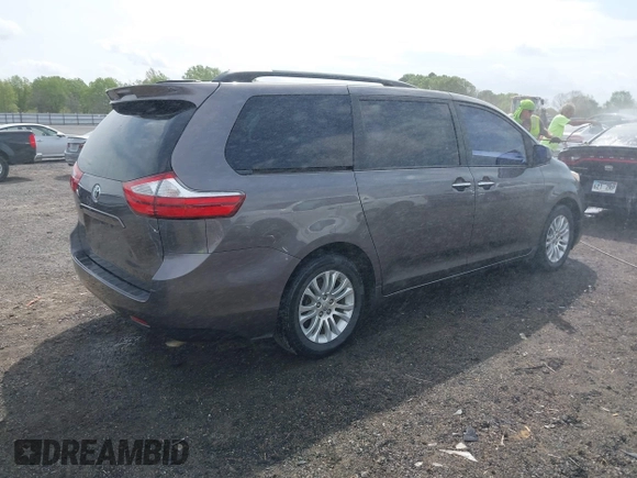 2016 Toyota Sienna XLE with VIN 5TDYK3DC4GS708455, listed as a IAAI auction lot 41914114 with 140,451 mi miles. Bid and sale history available at carsss.com. Image 4.