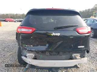 2014 Jeep Cherokee Latitude with VIN 1C4PJMCS7EW180565, listed as a IAAI auction lot 41770555 with 175,629 mi miles and . Bid and sale history available at DreamBid. Image 17.