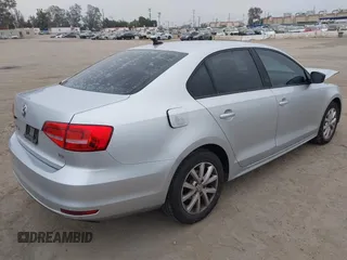 2015 Volkswagen Jetta SE with VIN 3VWD17AJ3FM324044, listed as a IAAI auction lot 42594929 with 108,480 mi miles and . Bid and sale history available at DreamBid. Image 4.