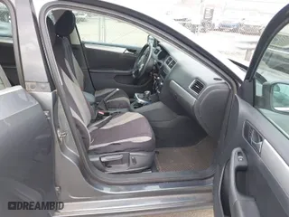 2013 Volkswagen Jetta Sedan SE w/Convenience/Sunroof with VIN 3VWDP7AJ6DM433495, listed as a IAAI auction lot 41696290 with NaN miles. Bid and sale history available at carsss.com. Image 5.
