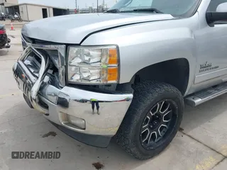 2013 Chevrolet Silverado 1500 LT with VIN 3GCPCSE08DG297496, listed as a IAAI auction lot 42046611 with 246,657 mi miles and . Bid and sale history available at DreamBid. Image 17.