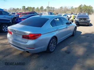 2019 BMW 5 Series 530i xDrive с VIN WBAJA7C52KWW00856, выставлен на аукционе IAAI как лот 41991300 с пробегом 81 487 миль миль и . История ставок и продаж доступна на DreamBid. Изображение 4.