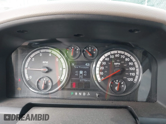 2012 Ram 1500 Big Horn z VIN 1C6RD6GT0CS323124, wystawiony jako IAAI lot #41486027 z przebiegiem 107 784 mil mil oraz . Historia ofert i sprzedaży dostępna na DreamBid. Obrazek 7.