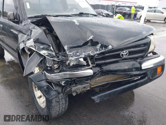1998 Toyota Tacoma with VIN 4TAWN72N7WZ027838, listed as a IAAI auction lot 41717670 with 196,903 mi miles and . Bid and sale history available at DreamBid. Image 6.