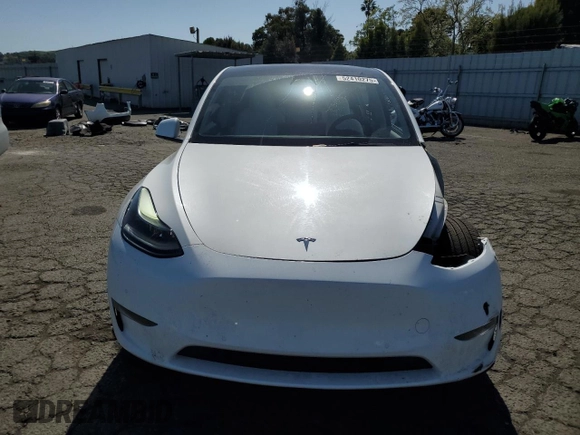2021 Tesla Model Y Performance z VIN 5YJYGDEF2MF277467, wystawiony jako Copart lot #52410275 z przebiegiem 57 116 mil mil oraz Szkoda całkowita • Salvage title. Historia ofert i sprzedaży dostępna na DreamBid. Obrazek 5.