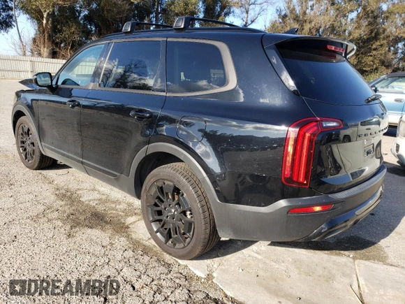 2022 Kia Telluride SX with VIN 5XYP5DHC0NG242472, listed as a Copart auction lot 43958185 with 57,604 mi miles and Salvage title. Bid and sale history available at DreamBid. Image 2.