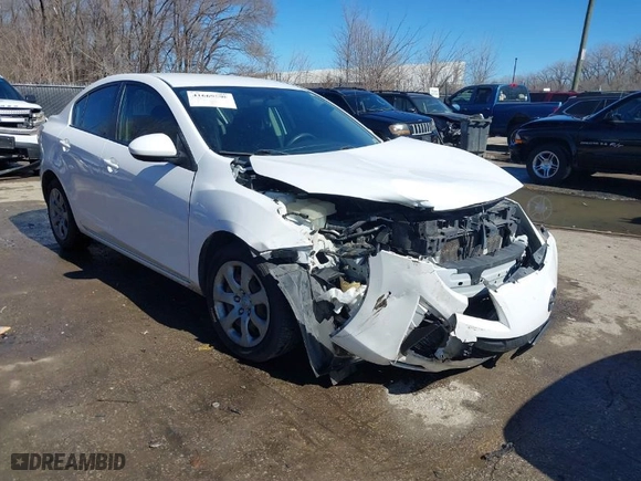 2011 Mazda Mazda3 i Sport with VIN JM1BL1UF2B1408324, listed as a IAAI auction lot 41669898 with 135,935 mi miles. Bid and sale history available at carsss.com. Image 1.