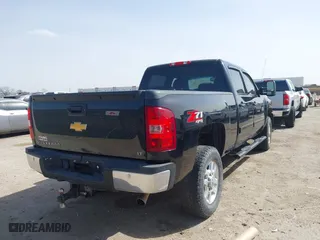 2012 Chevrolet Silverado 2500HD LT with VIN 1GC1KXCG2CF156820, listed as a IAAI auction lot 41713118 with 143,893 mi miles. Bid and sale history available at carsss.com. Image 4.