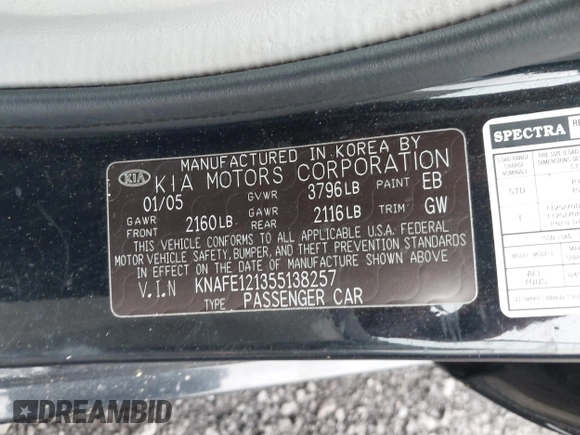2005 Kia Spectra LX z VIN KNAFE121355138257, wystawiony jako IAAI lot #42323008 z przebiegiem 164 869 mil mil oraz . Historia ofert i sprzedaży dostępna na DreamBid. Obrazek 9.