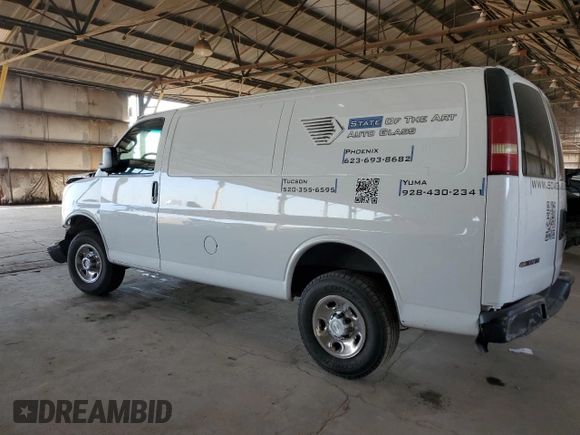 2018 Chevrolet Express Cargo Van with VIN 1GCWGAFP8J1266815, listed as a Copart auction lot 86369234 with 236,594 mi miles and Salvage Title. Bid and sale history available at carsss.com. Image 2.